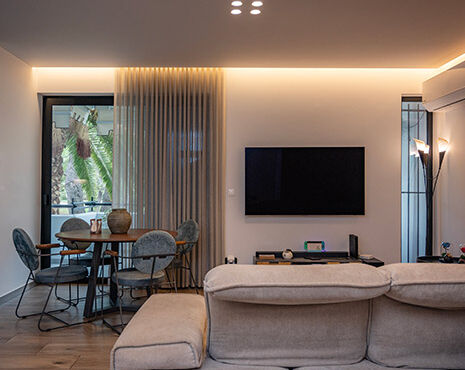 ΑΝΑΚΑΙΝΙΣΗ ΔΙΑΜΕΡΙΣΜΑΤΟΣ ΣΤΗ ΓΛΥΦΑΔΑ